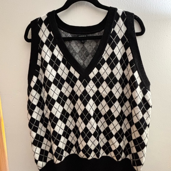 torrid Sweaters - Torrid Black and White Argyle V-Neck Sweater Vest